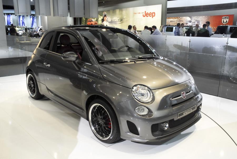  Fiat 500 BEV 2010 года  (фото 9 из 26)